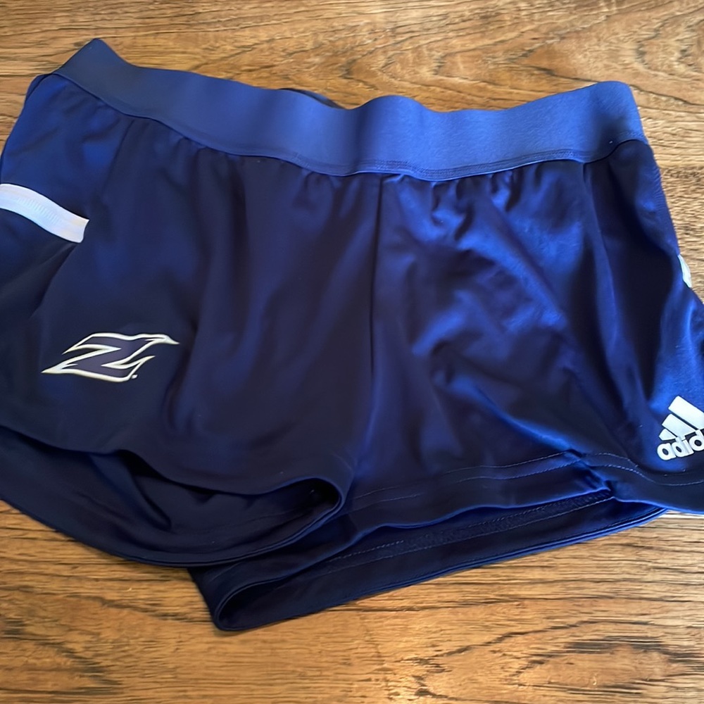 Adidas Aeroready shorts - Picture 2 of 4